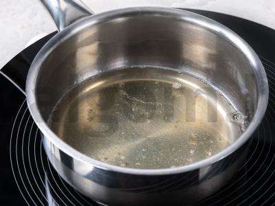 Naujųjų metų keksiukai „Kalėdų Senelis“ Žingsnis 4