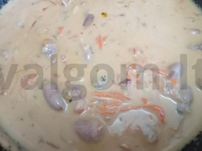 Troškinti vištienos širdelės su varškės sūriu Žingsnis 7