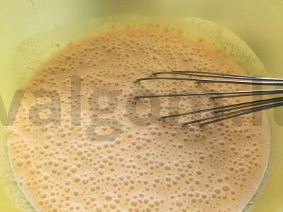 Blynai su moliūgų sultimis Žingsnis 3