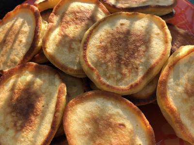 Blynai su moliūgų sultimis pagrindine nuotrauka