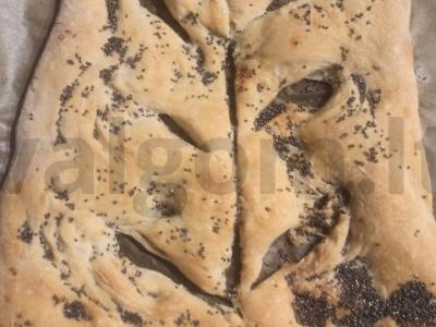 Ruginė duona „Fugass“ pagrindine nuotrauka