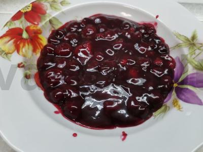 Vyšnių įdaras pyragėliams pagrindine nuotrauka