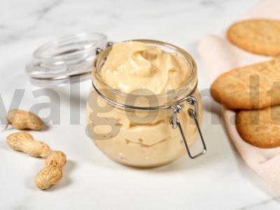 Žemės riešutų kremas desertams pagrindine nuotrauka