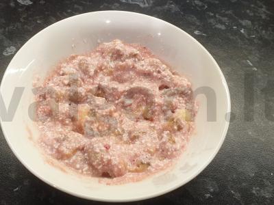 Varškės-bananų desertas „Rožiniai debesys“ Žingsnis 3