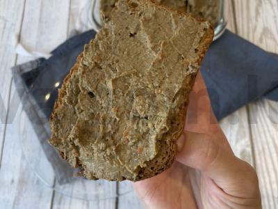 Kepenų paštetas su morkomis ir sviestu pagrindine nuotrauka