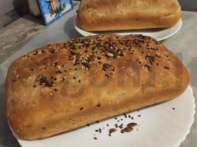 Namų duona pagrindine nuotrauka