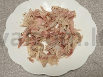 Sriuba su špinatais ir kiaušiniu ant ančių sultinio Žingsnis 1