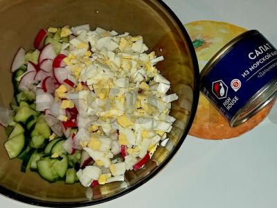 Jūros dumblių salotos su daržovėmis ir kiaušiniu Žingsnis 3