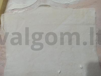 Sluoksniuotos tešlos sraigės su varške ir cinamonu Žingsnis 1