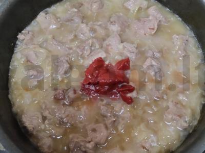 Kalakutiena pomidorų padaže keptuvėje Žingsnis 5