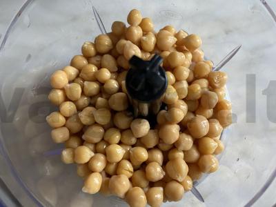 Pyragas „Nuto riešutėlis“ Žingsnis 1