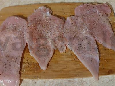 Vištienos šnicelis kiaušinyje Žingsnis 2