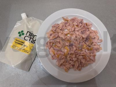 Salotas „Mimoza“ su karštu rūkytu lašiša Žingsnis 1