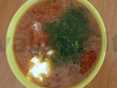 Šonkaulių sriuba su kiauliena pagrindine nuotrauka