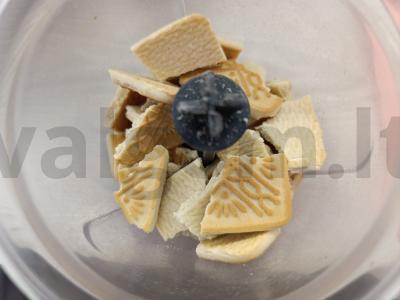 Vaisių desertas su sausainiais ir uogiene Žingsnis 1