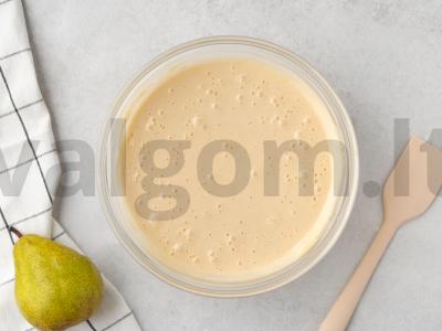 Šarlotė su kriaušėmis ir obuoliais Žingsnis 5