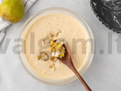 Šarlotė su kriaušėmis ir obuoliais Žingsnis 6