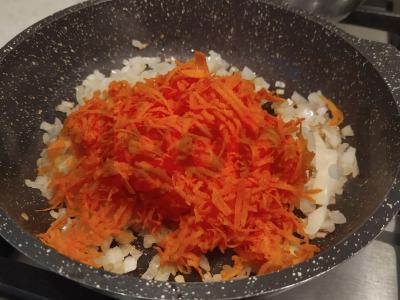 Grietininis sriuba su upėtakiu ir pomidorų tyrė Žingsnis 4