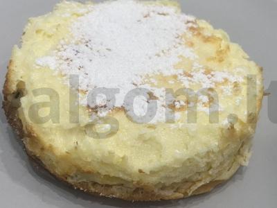 Mini sūrio pyragas su grietinėlėmis ir varškės sūriu pagrindine nuotrauka