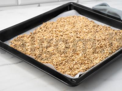 Namų granola su džiovintomis vyšniomis ir šokoladu Žingsnis 4