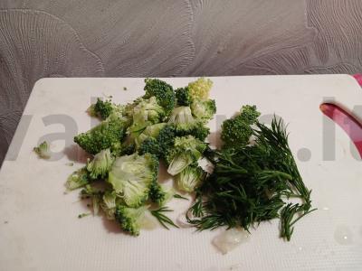 Brokoliai ir kalmarai su krapais Žingsnis 2