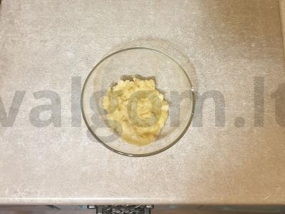 Purūs blynai su bananais Žingsnis 1