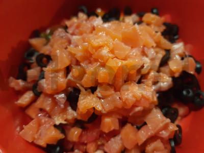 Salotas „Itališkas“ su upėtakiu ir alyvuogėmis Žingsnis 4