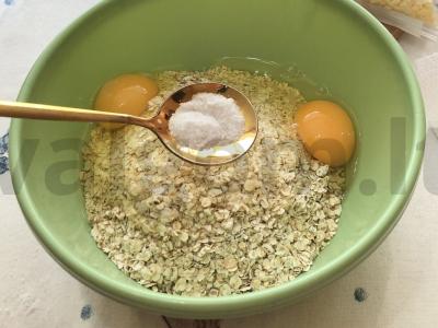 Avižinių blynų su sūriu Žingsnis 1