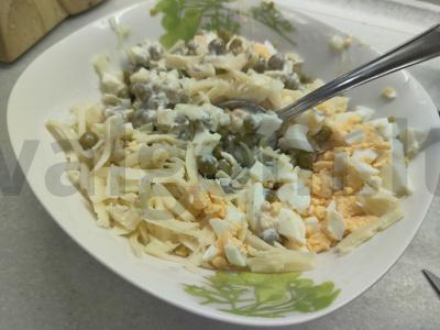 Salotas su sūriu ir žaliais žirneliais Žingsnis 4