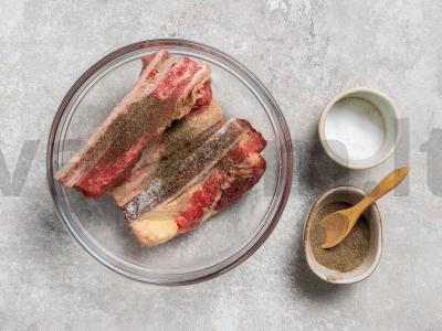 Tirštas jautienos ir bulvių sriuba Žingsnis 1