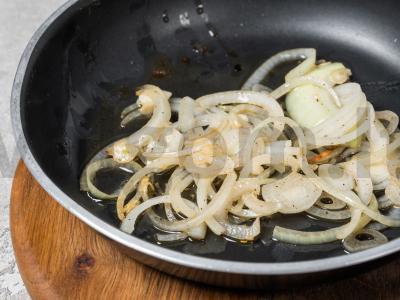 Tirštas jautienos ir bulvių sriuba Žingsnis 3