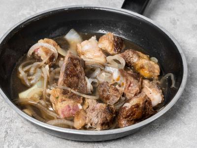 Tirštas jautienos ir bulvių sriuba Žingsnis 7