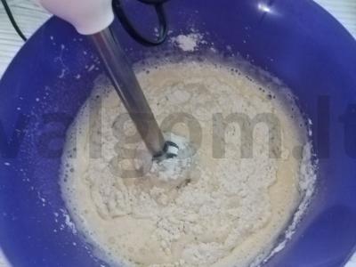 Šarlotė su maloniu rūgštumu Žingsnis 3