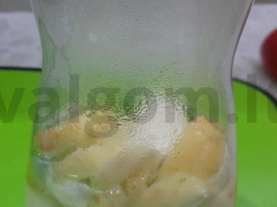 Antaninių obuolių kompotas su spanguolėmis Žingsnis 4