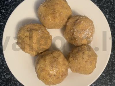 Sausainiai iš krekerių ir moliūgų tyrės Žingsnis 7