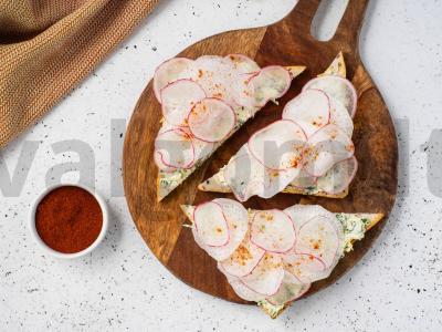 Tostai ir brusketės su ridikėliais ir arbūzų ridiku Žingsnis 4