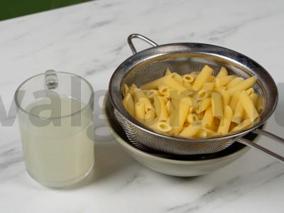 Grietinėlės makaronai su vištiena ir daržovėmis Žingsnis 1