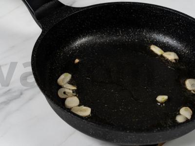 Grietinėlės makaronai su vištiena ir daržovėmis Žingsnis 3