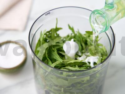 Rukolos pesto su migdolais Žingsnis 2