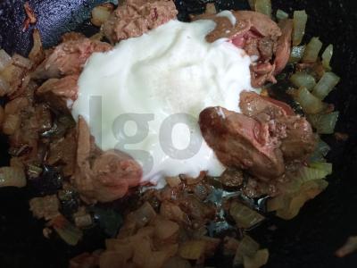 Troškinta vištienos kepenėlė su kuskuso garnyru Žingsnis 4