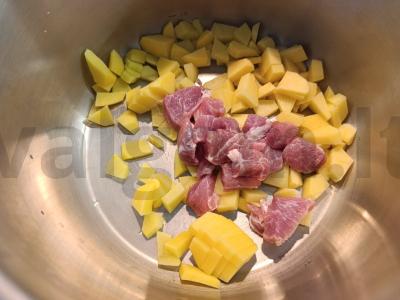 Šaltibarščiai su jauna kopūstais ir kiauliena Žingsnis 2