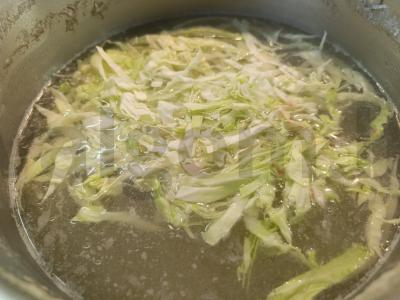 Šaltibarščiai su jauna kopūstais ir kiauliena Žingsnis 8