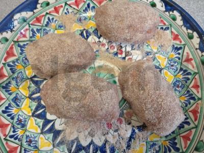 Jautienos kotletai su sūriu ir bulguro garnyru Žingsnis 7