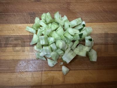 Salotos su jauna kopūstu ir žirniais Žingsnis 3