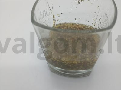 Žalias salotas su kriauše ir juodaisiais sezamais Žingsnis 2