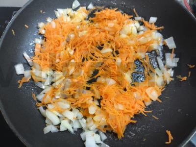 Sriuba su makaronais ir kalakutiena Žingsnis 1