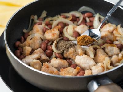 Troškinta pupelė su mėsa Žingsnis 6