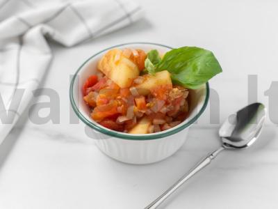 Pomidorų ir obuolių čatnis žiemai pagrindine nuotrauka