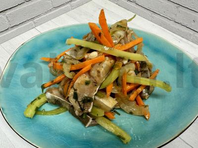 Žuvies salotas „He“ pagrindine nuotrauka