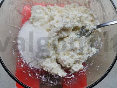 Bananų varškės sūreliai Žingsnis 2